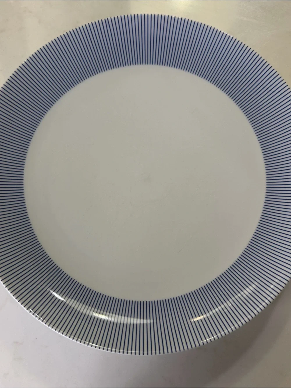 6 Crate&Barrel White Dinner Plates with Navy Pinstripe Rim